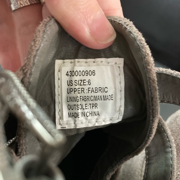 Blazin Roxx heels size 6 from Buckle! - Picture 3 of 3